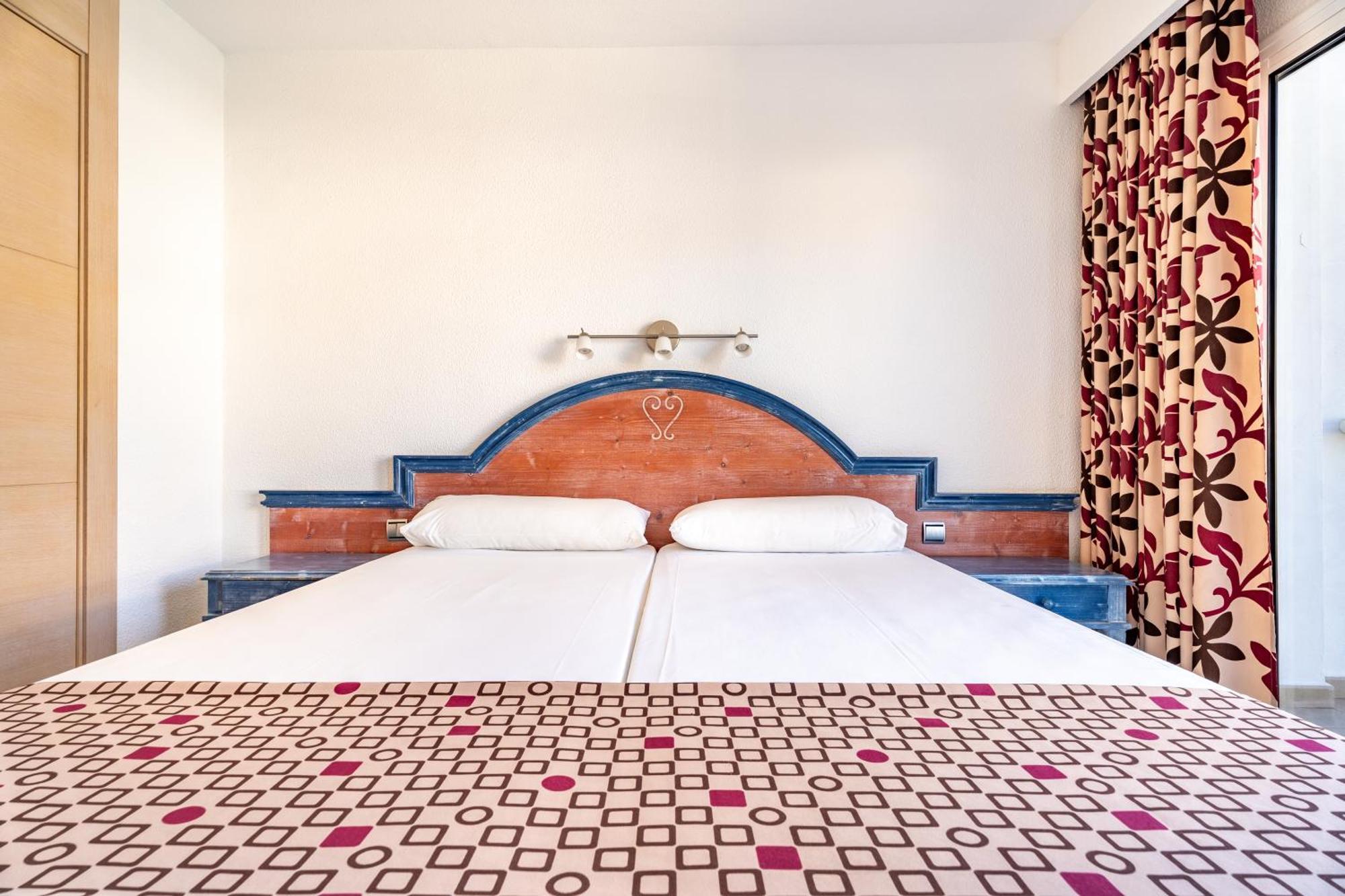פוארטו ריקו Cala Nova Apartamentos מראה חיצוני תמונה